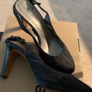 Tahari 3.5 inch sling back heels size 8.5